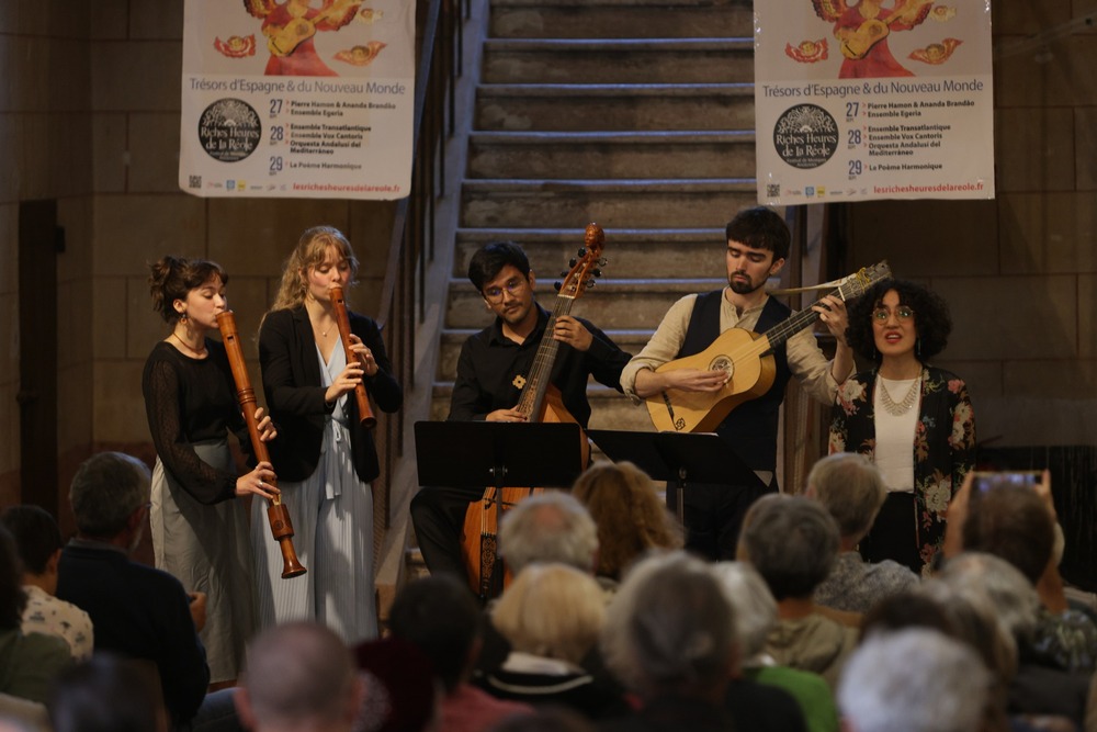 Voces escondidas : Les voix cachées, amour et foi en Amérique
