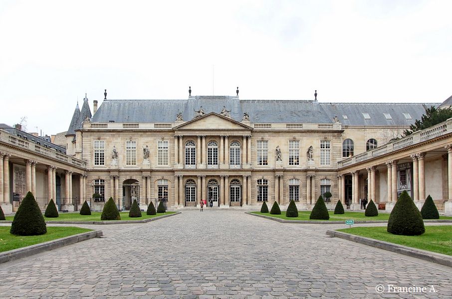 Du Salon à la Place - Arrière-plan
